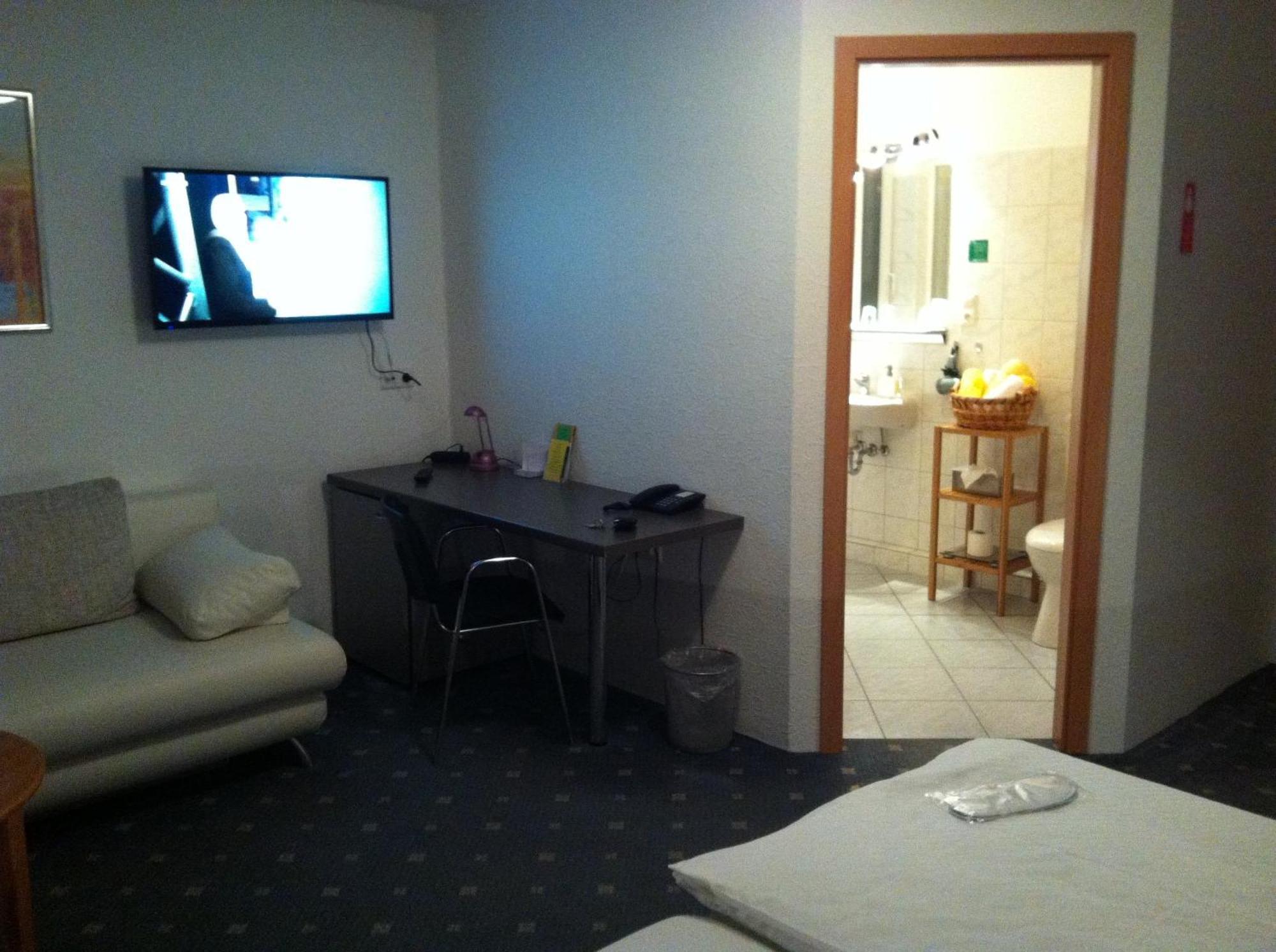 Hotel Abalone Remscheid Room photo