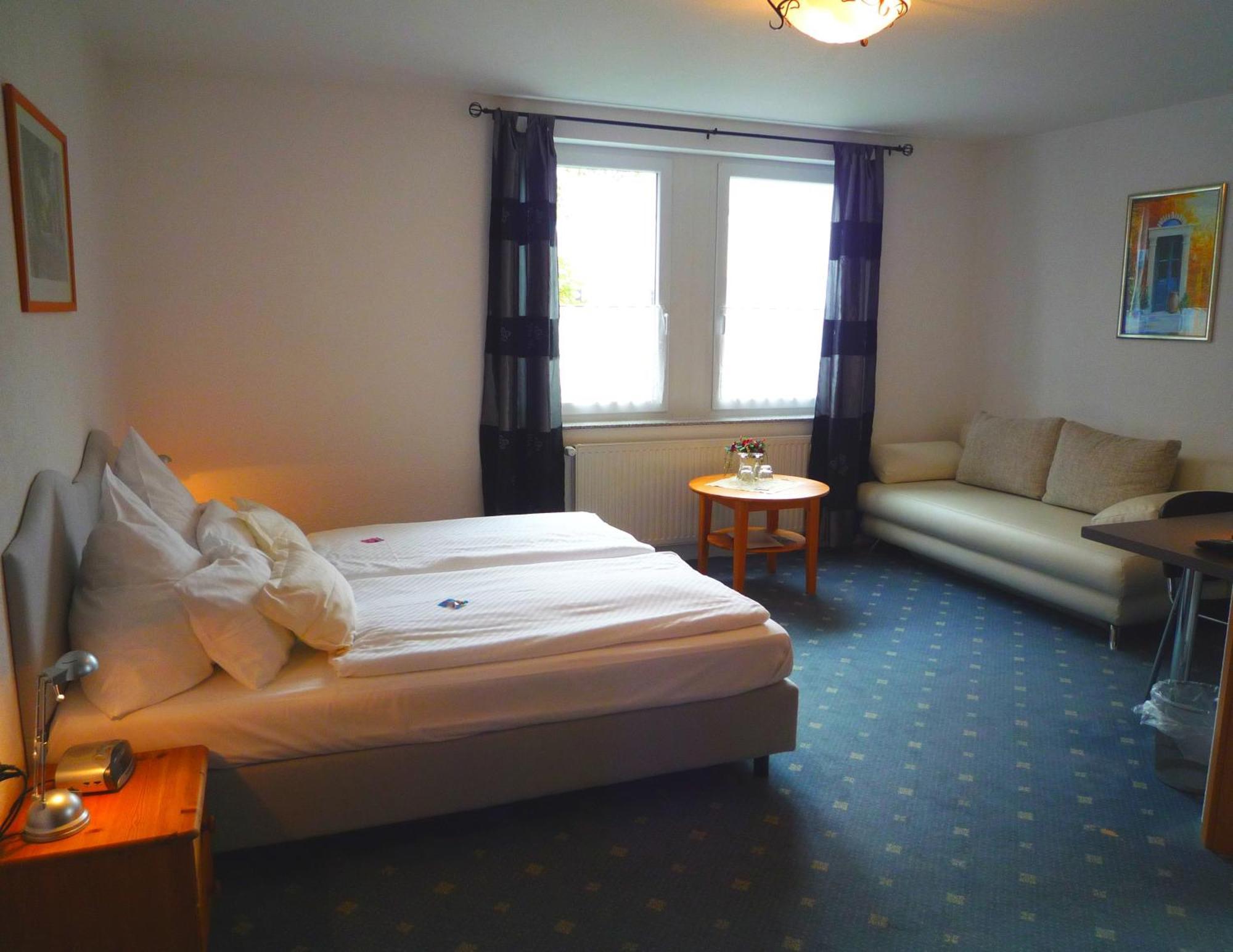 Hotel Abalone Remscheid Room photo