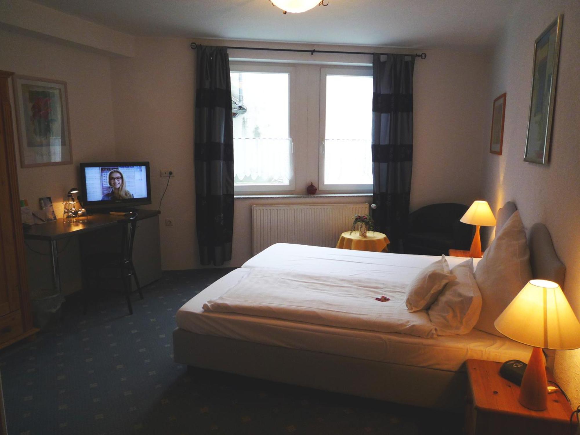 Hotel Abalone Remscheid Room photo